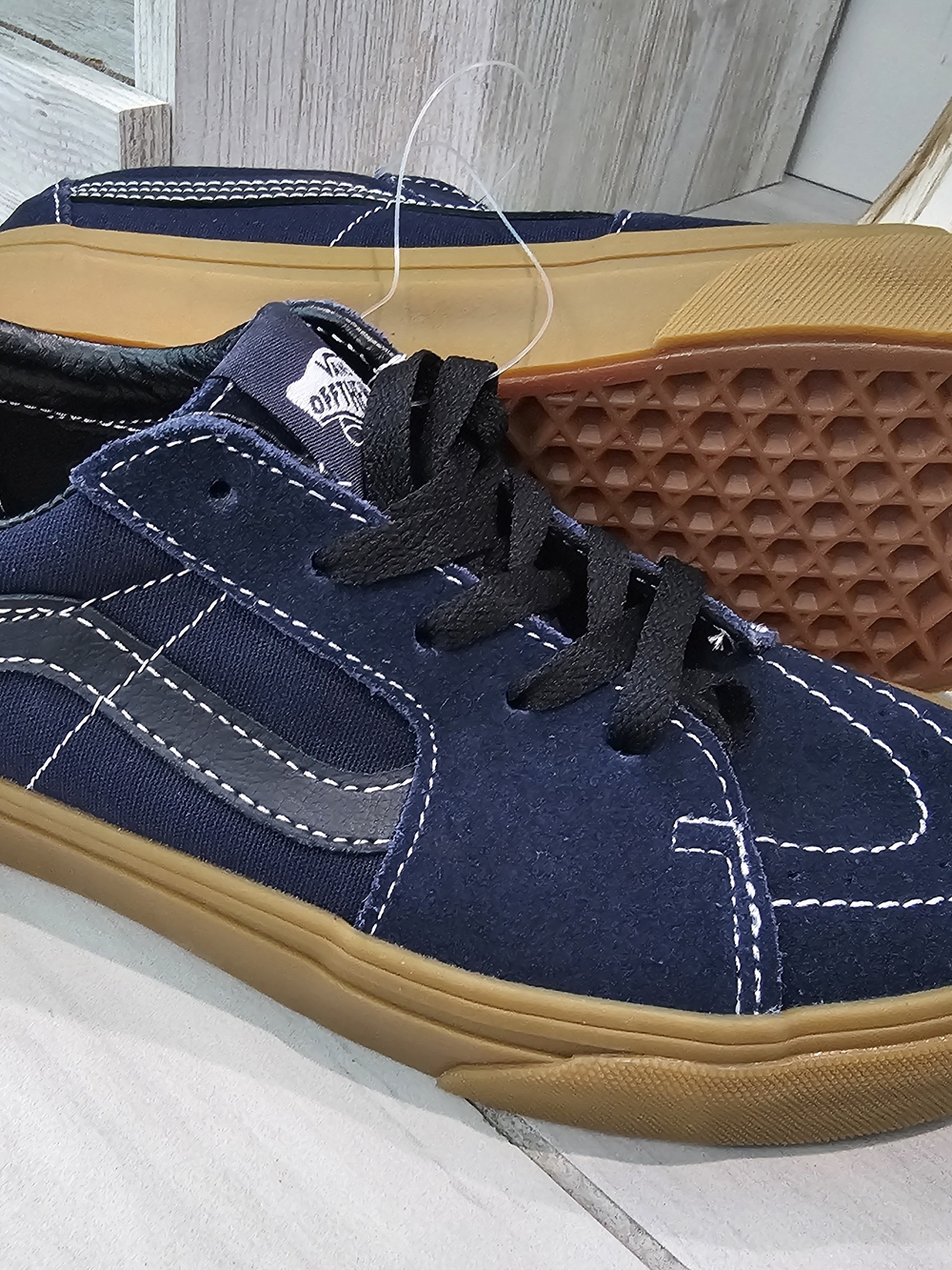 Vans Navy Blue Suede Low Top Sneakers Size 8
